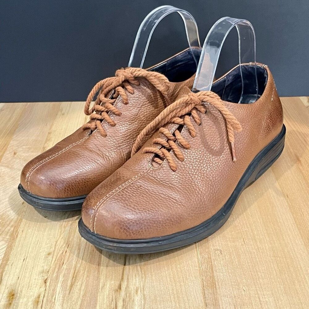 Gravity Defyer Leather Split Toe Oxfords. Size Men’s 8.